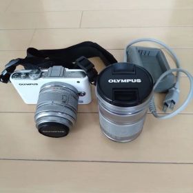 【レトロ好きの方いかがですか】最終 OLYMPUS PEN Lite E-PL3