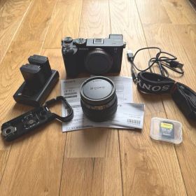 SONYα7C II ILCE-7CM2Lズームレンズキット64Gメモリー付き！