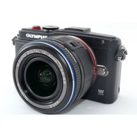 【中古】 オリンパス OLYMPUS ミラーレス一眼カメラ Pen Lite ブラック E-PL6 レンズセット ブラック 美品 自分撮りできる 外付けフラッシュ付き 当店保証30日間 人気 ミラーレス一眼 ミラーレス デジタルカメラ 中古