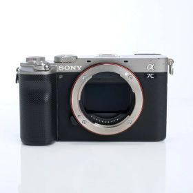 【中古】 (ソニー) SONY α7C ボディ シルバー ILCE-7C【中古カメラ デジタル一眼】 ランク：B