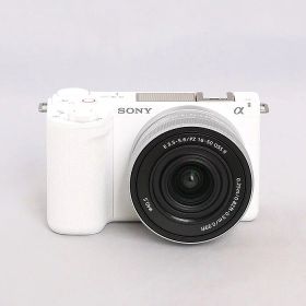 【中古】 (ソニー) SONY VLOGCAM ZV-E10 Mark II パワーズームレンズキット ホワイト【中古カメラ デジタル一眼】 ランク：AB