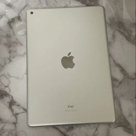 Apple iPad 第9世代 64GB Wi-Fiモデル シルバー