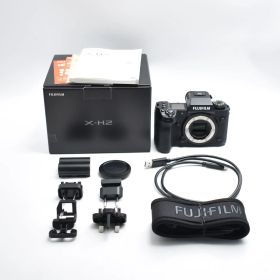 B#13645 富士フイルム(FUJIFILM) X ミラーレス一眼デジタルカメラ X-H2 ボディ ボディ内手ブレ補正 動画 映像制作 約4020万画素 防塵防滴耐低温 X-H2 ブラック