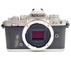 【最速発送】Nikon デジタル一眼 Z fc ボディ シルバー【難有】
