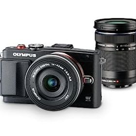 【中古】（非常に良い）OLYMPUS ミラーレス一眼 PEN Lite E-PL6 EZダブルズームキット ブラック E-PL6 EZ DZKIT BLK