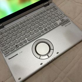 Panasonic Let's note CF-QV8
