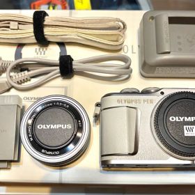 OLYMPUS PEN E-PL9 ミラーレス一眼 レンズキット ホワイトボディ