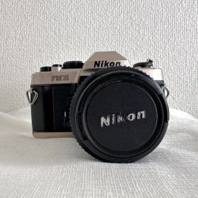 Nikon FM10 フィルム一眼レフカメラ 本体 レンズ付き