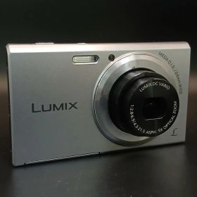 Panasonic LUMIX DMC-FH10 パナソニック デジタルカメラ