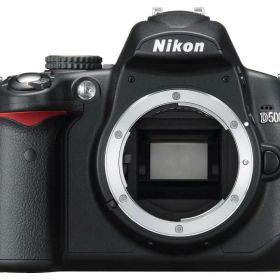 【中古】 ニコン Nikon デジタル一眼レフカメラ D5000 ボディ D5000 当店保証30日間 人気 一眼レフ デジタル一眼 中古 カメラ