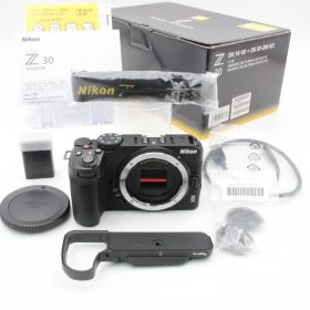 ショット数824 【ほぼ新品】 Nikon ニコン Z30 ボディ ミラーレス 一眼レフ カメラ nikon 元箱(内部緩衝材あり)付属品付き 121037