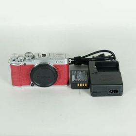 [良品] FUJIFILM X-A1 ボディ レッド | FUJIFILM Xマウント