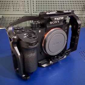 SONY α9 本体 ケージとオマケ付き