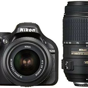 【中古】【整備済み品】Nikon デジタル一眼レフカメラ D5200 ダブルズームキット AF-S DX NIKKOR 18-55mm f/3.5-5.6G VR/AF-S DX NIKKOR 55-300mm f/4.5-