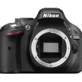 【中古】【整備済み品】Nikon デジタル一眼レフカメラ D5200 ボディー ブラック D5200BK
