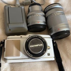 【10/31まで】OLYMPUS E-PL3 デジタルカメラ レンズ3セット