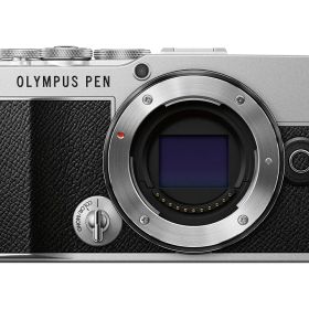 新品 オリンパス PEN E-P7 14-42mm EZレンズキット シルバー(1台) 保証書他店印付き