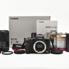 ■ ほぼ新品 ■ キヤノン Canon EOS Kiss M ブラック ＋ 15-45mm + 55-200mm 《動作確認済・ダブルズームキット》 ミラーレス一眼 #A1824