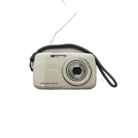 Panasonic◆デジタルカメラ LUMIX DMC-S1-W [ホワイト]//