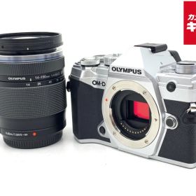 【中古】 【良品】 オリンパス OM-D E-M5 MarkIII 14-150mm II レンズキット シルバー