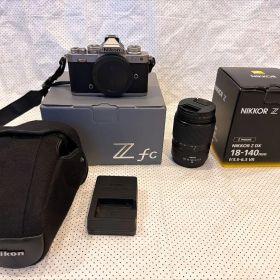 Nikon Zfc本体 & NIKKOR Z 18-140 DX レンズ