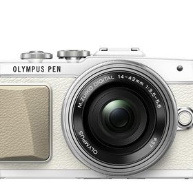 【中古】OLYMPUS ミラーレス一眼 PEN E-PL7 14-42mm EZレンズキット ホワイト E-PL7 EZ LKIT WHT
