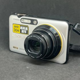 T8585 【 通電確認済み 】CASIO カシオ HIGH SPEED EXILIM EX-FC100 コンパクトデジタルカメラ デジカメ コンデジ