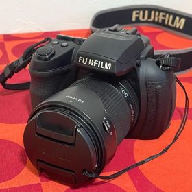 FUJIFILM FinePix HS30EXR カメラ 動作確認済