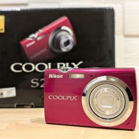 ニコン COOLPIX S230 ローズレッド デジタルカメラ 箱付 難あり