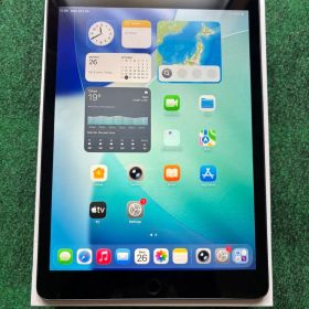 Apple iPad 第8世代 32GB 本体